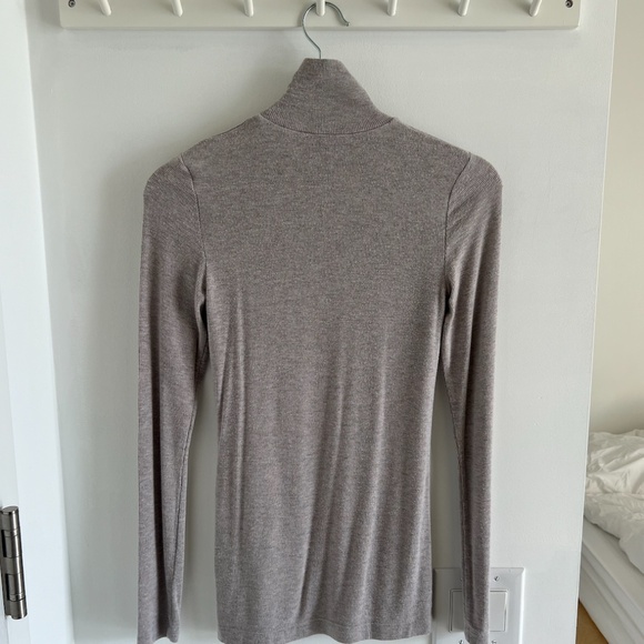 aritzia wilfred huet turtleneck - heather grey, size S - Picture 4 of 8